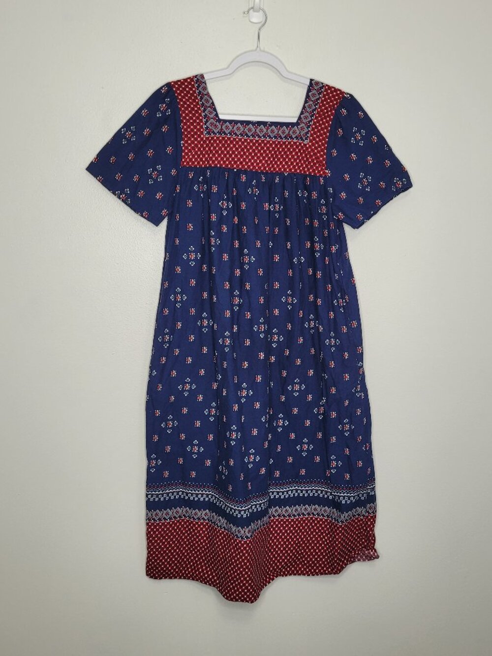 Expressions blue red mixed print boho short sleeve square neck house dress